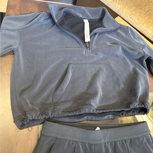 Women’s Lululemon softstreme Half-Zip Pullover Sweatshirt size 6 grey